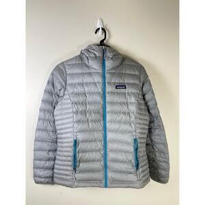 Patagonia Women’s goose down gorpcore puffer jacket women’s size M